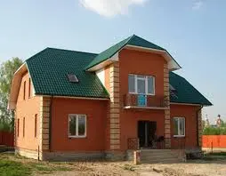 Дом из кирпича — как максимально сэкономить при строительстве дома