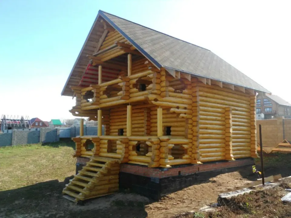 Построенная баня из бревна в Ясногорске